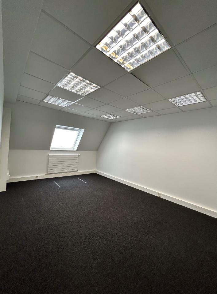 Bureau Rennes 400m² Location bureau Rennes Ille-et-Vilaine OLBUR2533841 6
